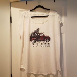 Maurices, white short sleeve t-shirt, Woman's size 1x